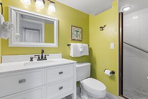 The Shores Club 1105