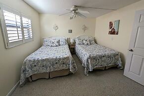 Sea Club #105 - Pelicans Perch