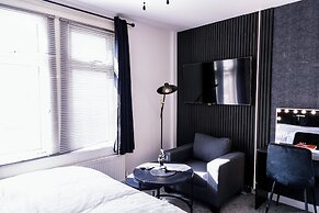 Charming Dartford Apartment - Ideal for Explorers!