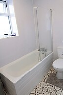 Charming Dartford Apartment - Ideal for Explorers!