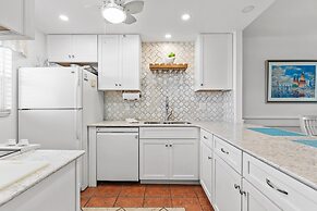 Sea Coast Gardens II 410