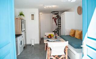 Santorini Karterados Retreat by GHH