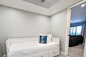 Sea Club #25 - Dolphin's Watch