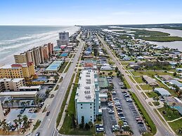 Ocean Terrace Club 601