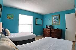 Sea Club #6 - Footprints in the Sand