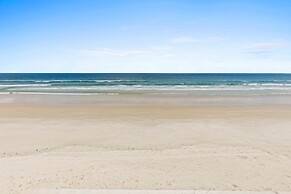 Sea Coast Gardens II 301