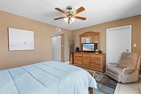 Sea Coast Gardens II 301