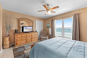 Sea Coast Gardens II 301