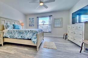 Sea Club #46 - Coastal Gem