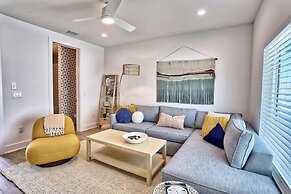 Azul Townhomes C1 - Sol Retreat