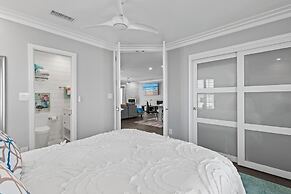 Colony Beach Club 250