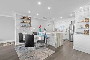 Colony Beach Club 250