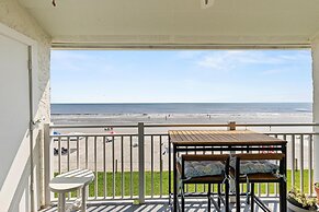 Colony Beach Club 250