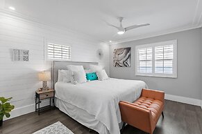 Colony Beach Club 250