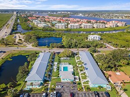 Coronado Arms Condominiums B-18