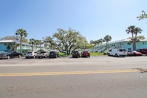 Coronado Arms Condominiums B-18