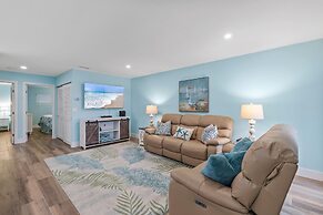 Coronado Arms Condominiums B-18