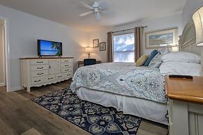 Sea Club #44 - Coral Reef Retreat