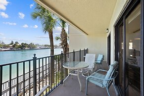 Land's End 4-201 Bay Front - Premier