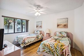 Land's End 4-201 Bay Front - Premier