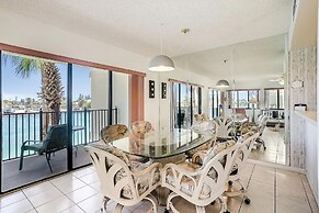 Land's End 4-201 Bay Front - Premier