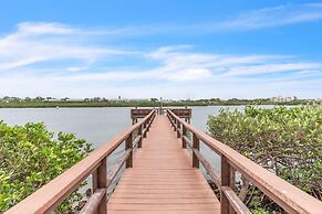 Sea Club #402 - Isle Be Back