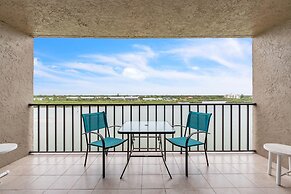 Sea Club #402 - Isle Be Back