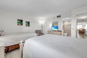 Sea Club #402 - Isle Be Back