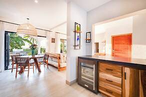 Beachfront2 bed 2 Bathportreroflamigo-marina