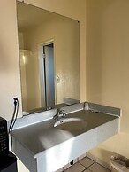 Cloud 9 Motel