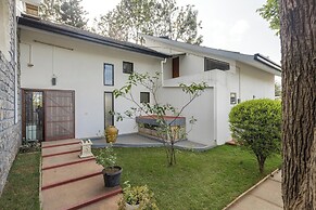 Azura Villa by Stayjadegardenhome Theatreluxury