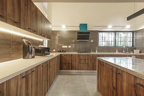 Azura Villa by Stayjadegardenhome Theatreluxury