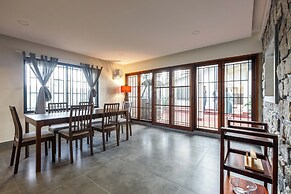 Azura Villa by Stayjadegardenhome Theatreluxury