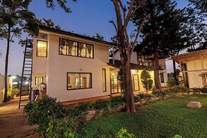 Azura Villa by Stayjadegardenhome Theatreluxury