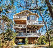 Topsail Treehouse