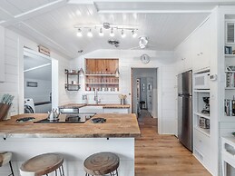 Cottage at Scotch Bonnet