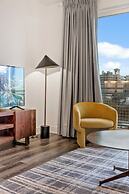 Dorsen Stay