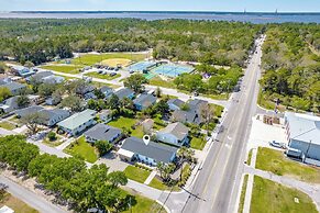 Barefoot Bungalow Kure