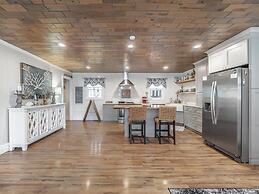 Barefoot Bungalow Kure