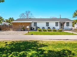 Barefoot Bungalow Kure