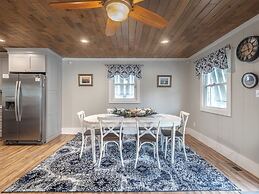 Barefoot Bungalow Kure