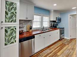 East Coast Ku'uipos Cottage