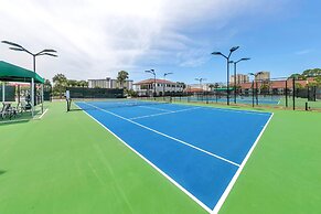 Edgewater Tower 1-608