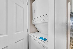 Edgewater Tower 1-608