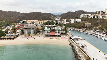 La Playa Hotel Boutique & Suites