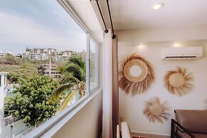 La Playa Suites