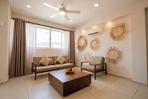 La Playa Suites