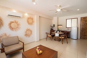 La Playa Suites