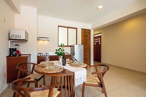La Playa Suites