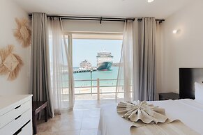Suites La Playa